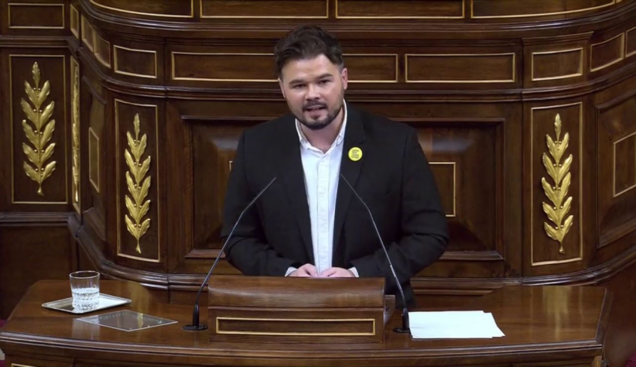 Gabriel Rufián asegura en su discurso de investidura que pondrá  a sus diputados  "al servicio de España" para desbloquear el país