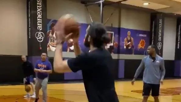 La exhibici&oacute;n de triples de Ricky Rubio