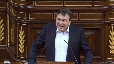 El diputado de Teruel Existe durante la sesión de investidura Investidura Pedro Sánchez