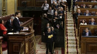  Pablo Casado en la investidura de Pedro Sánchez: 