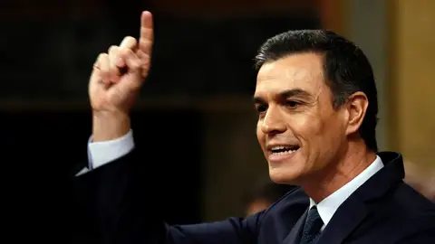 Pedro Sánchez en la sesión de investidura Pedro Sánchez en la sesión de investidura
