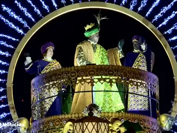 REEMPLAZO Los Reyes Magos llegan a Madrid con 11 carrozas y reparten "mucha magia, ilusión" REEMPLAZO Los Reyes Magos llegan a Madrid con 11 carrozas y reparten "mucha magia, ilusión"