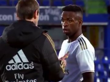 Vinicius no sigue las indicaciones de su preparador físico