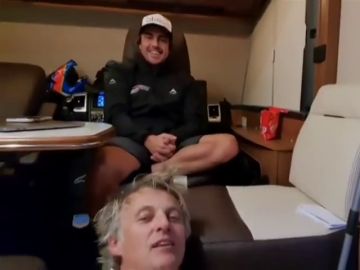 Así es por dentro la caravana de Fernando Alonso en el Rally Dakar: "Estoy vivo"