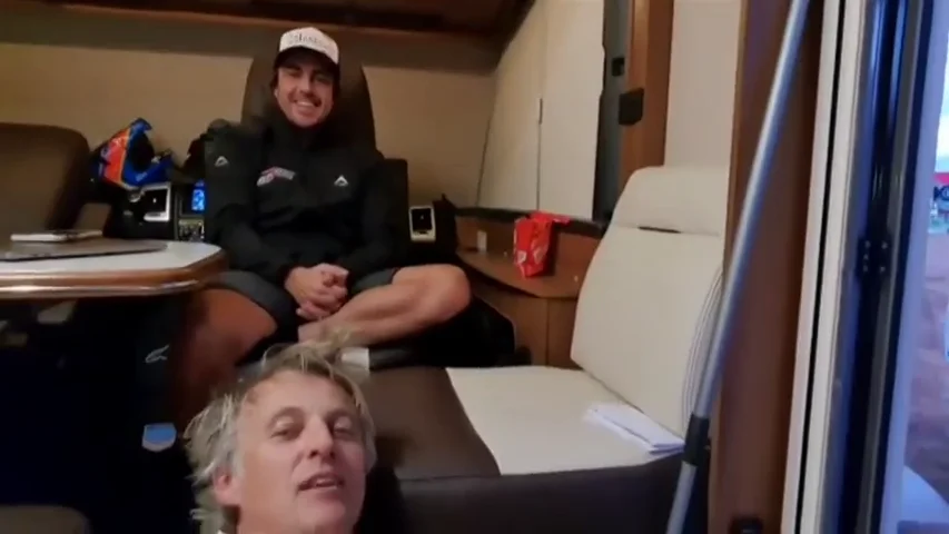 As&iacute; es por dentro la caravana de Fernando Alonso en el Rally Dakar: "Estoy vivo"