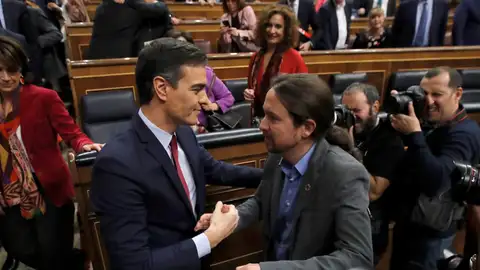 Pedro Sánchez y Pablo Iglesias, en una imagen de archivo. Pedro Sánchez y Pablo Iglesias, en una imagen de archivo.