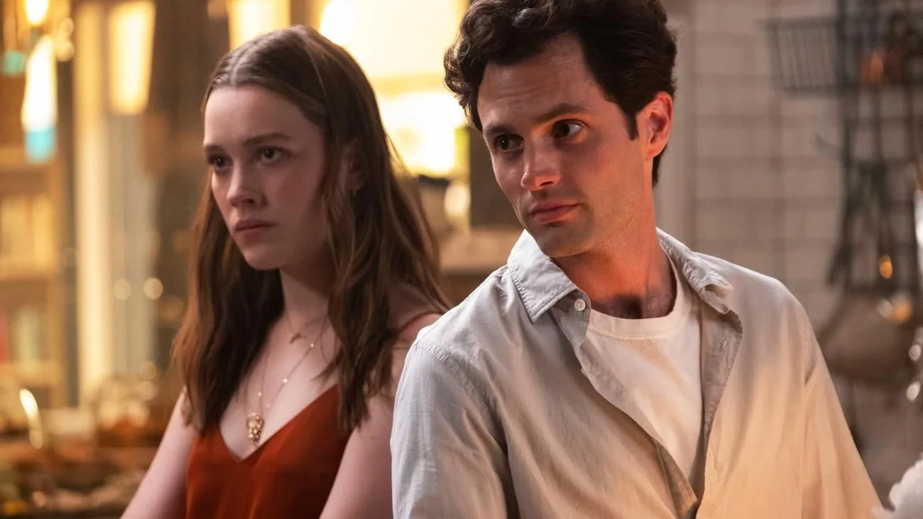 Victoria Pedretti y Penn Badgley son Love y Joe en 'You' Victoria Pedretti y Penn Badgley son Love y Joe en 'You'