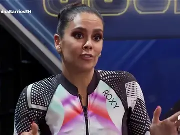 Cristina Pedroche se queda sin agua en la 'ducha portátil' Cristina Pedroche se queda sin agua en la 'ducha portátil'