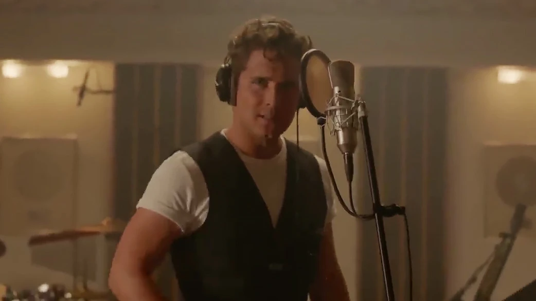 Diego Boneta como Luis Miguel Diego Boneta como Luis Miguel