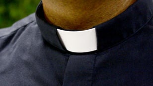 Sacerdote de la Iglesia cat&oacute;lica