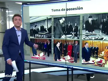 Pedro Sánchez promete solo ante la Constitución Pedro Sánchez promete solo ante la Constitución