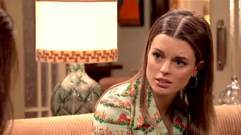 Lourdes pide ayuda desesperada a Irene y Julia para acabar con Jacobo Lourdes pide ayuda desesperada a Irene y Julia para acabar con Jacobo