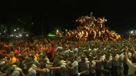 Procesi&oacute;n del cristo negro en Filipinas