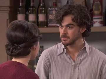 Matías descubre el plan secreto de Alicia Matías descubre el plan secreto de Alicia
