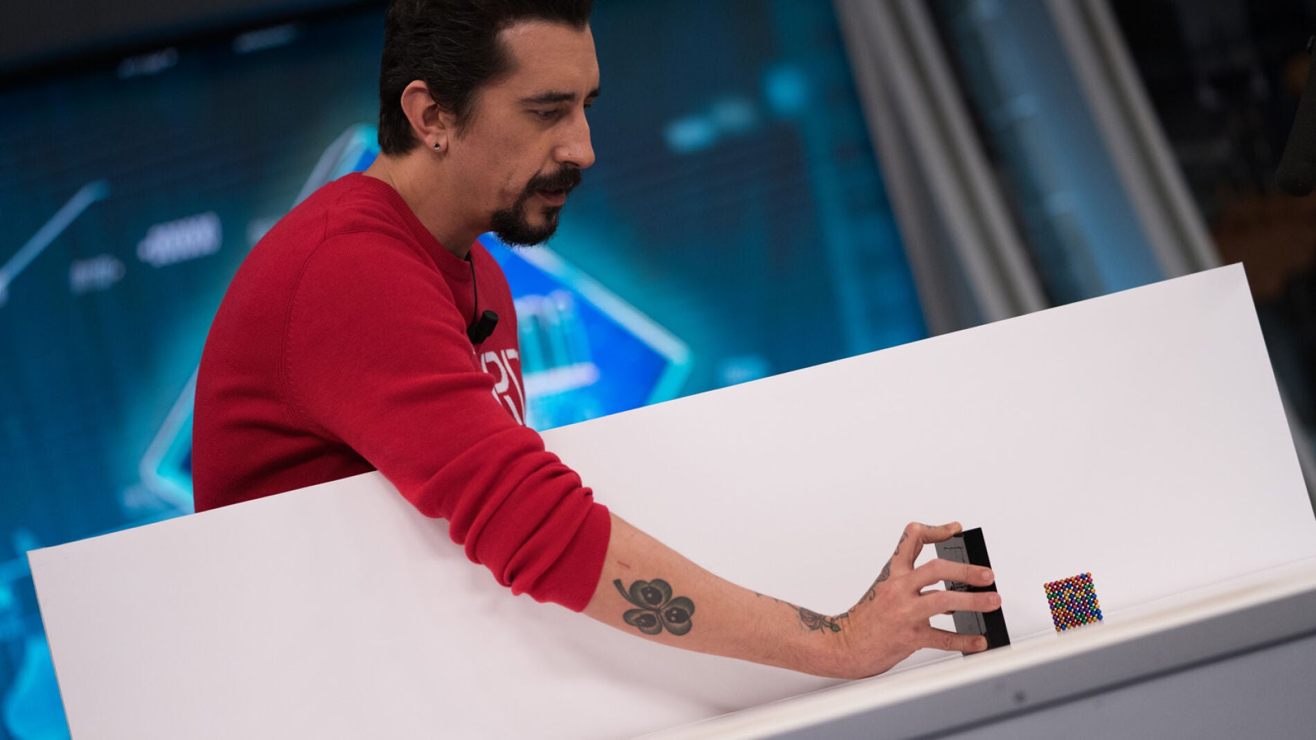 Revive la ciencia completa de Marron en la entrevista de Bonnie Tyler