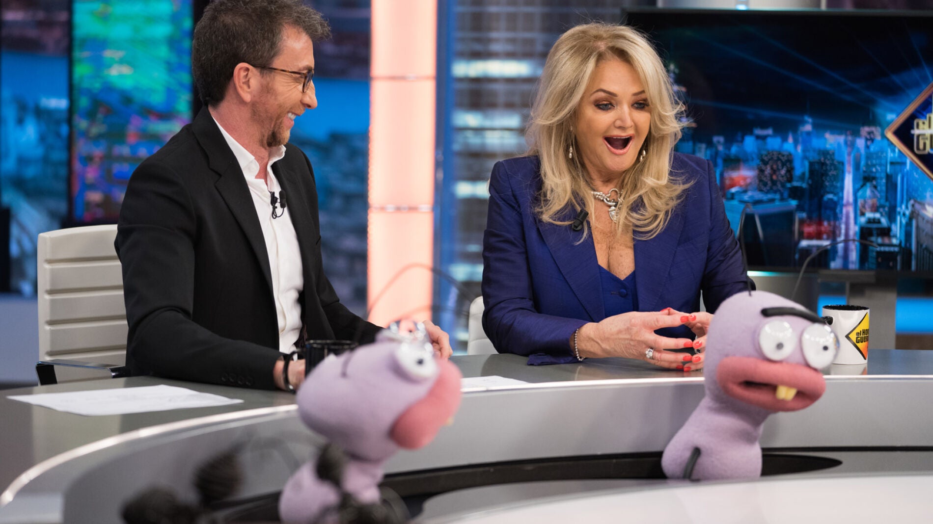 Trancas y Barrancas ponen a prueba la agudeza visual de Bonnie Tyler en 'El Hormiguero 3.0'