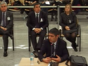 El exmayor de los Mossos d'Esquadra Josep Lluís Trapero durante su declaración