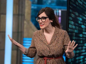 Ana Morgade sorprende a Quim Gutiérrez y Natalia Tena con el patinador más experto de internet Ana Morgade sorprende a Quim Gutiérrez y Natalia Tena con el patinador más experto de internet