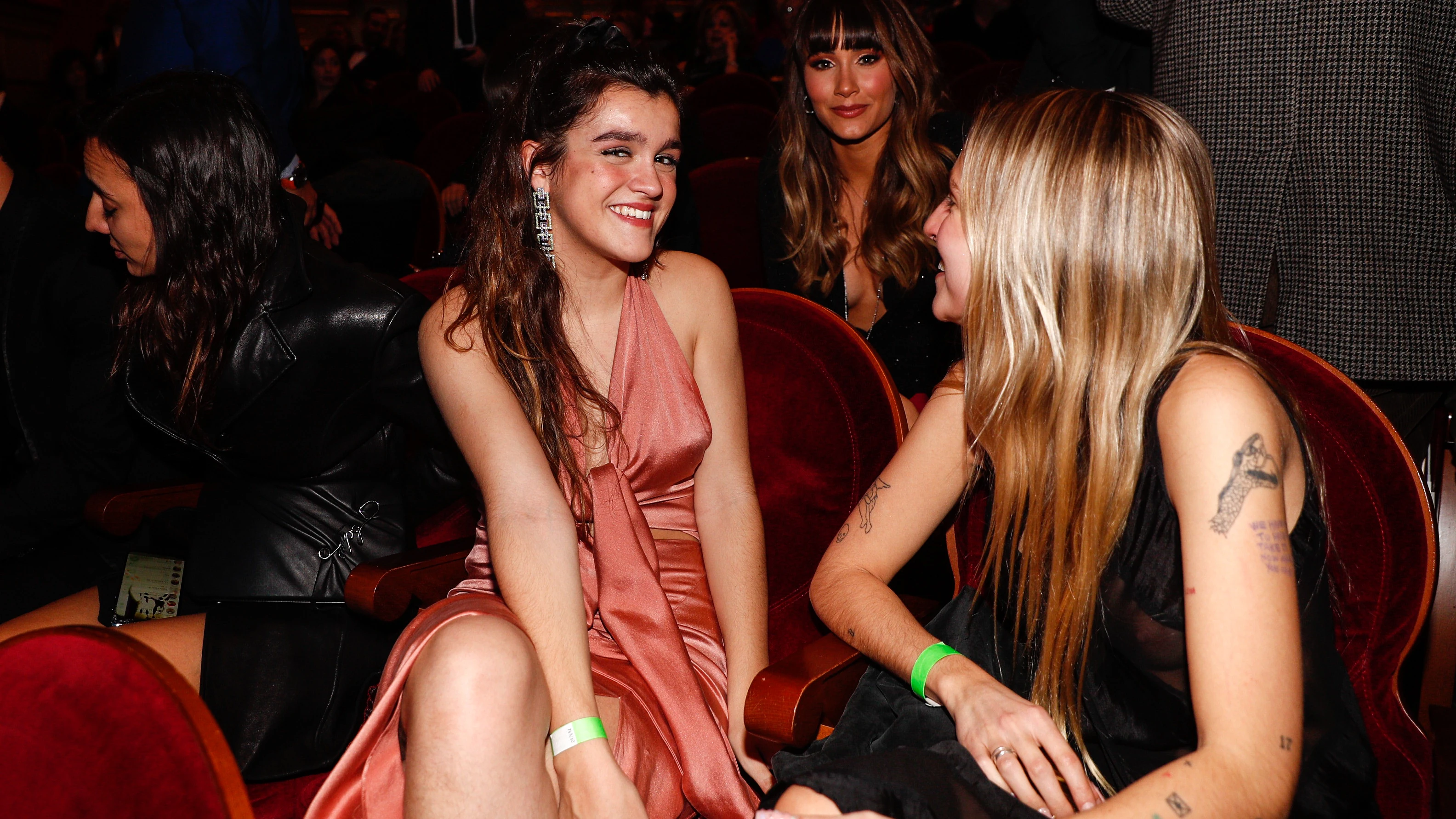 Amaia, Aitana y María Escarmiento en los Premios Odeón Amaia, Aitana y María Escarmiento en los Premios Odeón