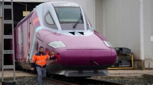 Una locomotora de AVLO