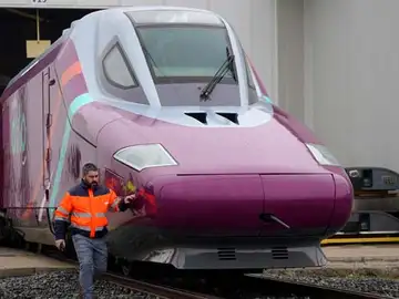 Una locomotora de AVLO Una locomotora de AVLO