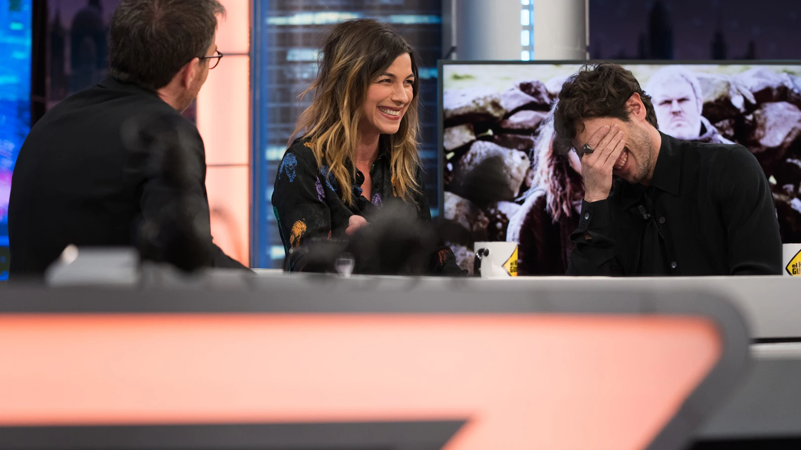 Quim Gutiérrez y Natalia Tena revelan en 'El Hormiguero 3.0' la extraña ventaja de rodar en Hollywood Quim Gutiérrez y Natalia Tena revelan en 'El Hormiguero 3.0' la extraña ventaja de rodar en Hollywood