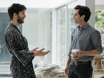 Forty y Joe en 'You' Forty y Joe en 'You'