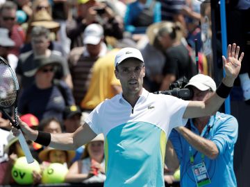 Roberto Bautista celebra su victoria en el Open de Australia