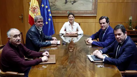 Patronal, sindicatos y Gobierno (Archivo) Patronal, sindicatos y Gobierno (Archivo)