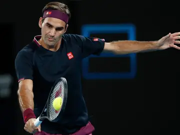 Roger Federer, en acción ante Filip Krajinovic Roger Federer, en acción ante Filip Krajinovic