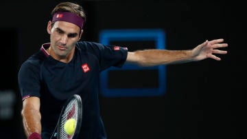 Roger Federer, en acción ante Filip Krajinovic
