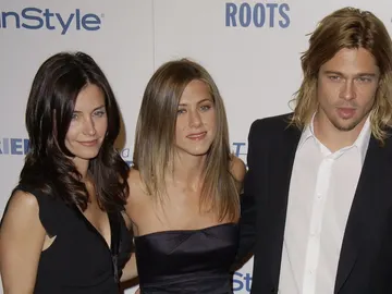 Courteney Cox, Jennifer Aniston y Brad Pitt Courteney Cox, Jennifer Aniston y Brad Pitt