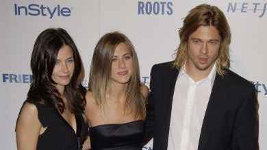 Nos representa: La reacción de Courteney Cox tras la imagen de Brad Pitt y Jennifer Aniston juntos