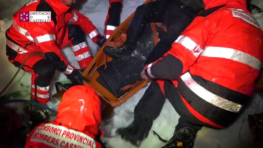 Rescatan a un hombre que buscaba a un familiar desaparecido en Morella durante el temporal