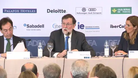 Rajoy sobre el Gobierno de coalición: "Esperemos que el daño a España no sea excesivo" Rajoy sobre el Gobierno de coalición: "Esperemos que el daño a España no sea excesivo"