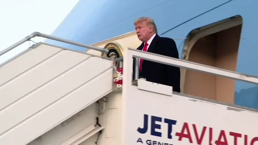 Donald Trump bate su récord de tuits 'inspirado' por el 'impeachment', 142 en en 24 horas Donald Trump bate su récord de tuits 'inspirado' por el 'impeachment', 142 en en 24 horas