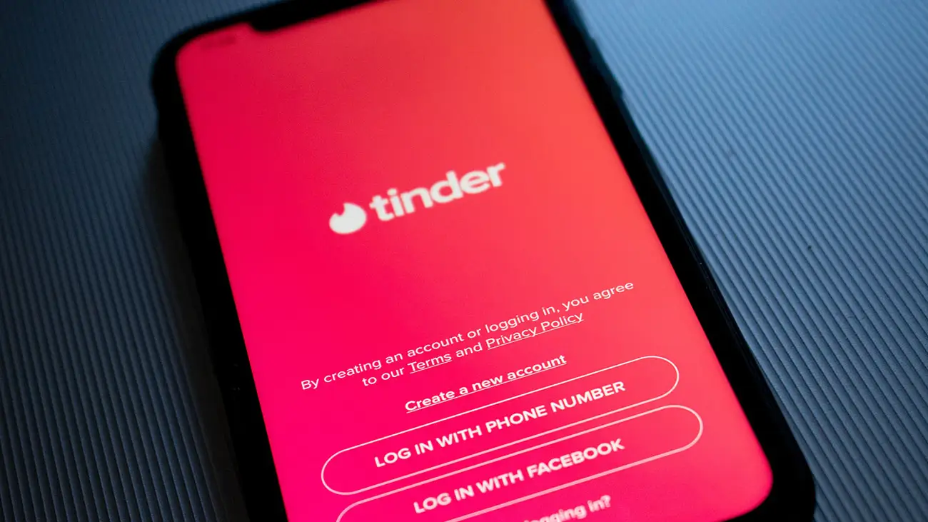 Tinder llega a Me Pones M&aacute;s