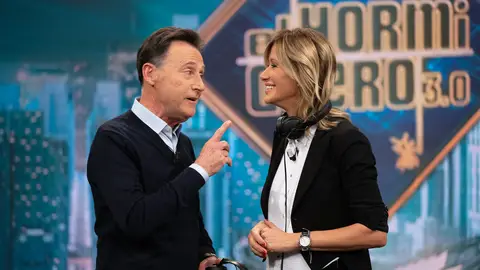 Susanna Griso y Matías Prats se enfrentan al teléfono escacharrado de Carlos Latre Susanna Griso y Matías Prats se enfrentan al teléfono escacharrado de Carlos Latre