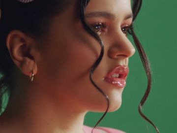 Rosalía en su nuevo videoclip ‘Juro que’ 