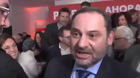 Las versiones de una reunión... y el enfado de Ábalos Las versiones de una reunión... y el enfado de Ábalos