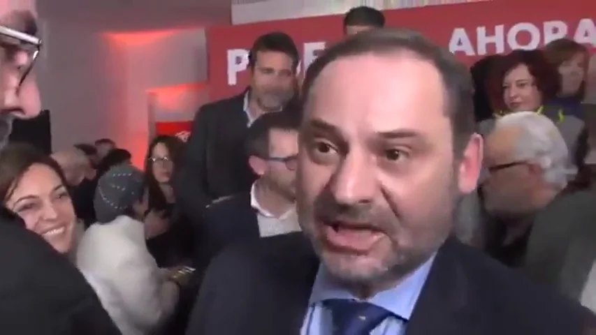 Las versiones de una reuni&oacute;n... y el enfado de &Aacute;balos