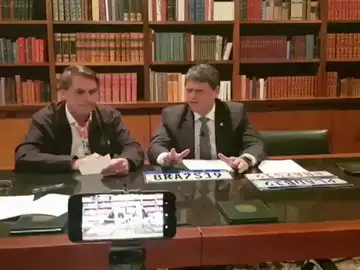 Jair Bolsonaro, sobre los pueblos indígenas: "El indio es cada vez más un ser humano, como nosotros" Jair Bolsonaro, sobre los pueblos indígenas: "El indio es cada vez más un ser humano, como nosotros"