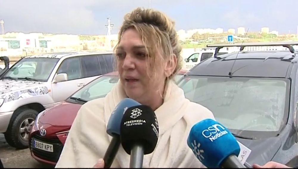 La mujer de uno de los marineros desparecidos en Cádiz: "Tengo fe, espero que estén vivos"