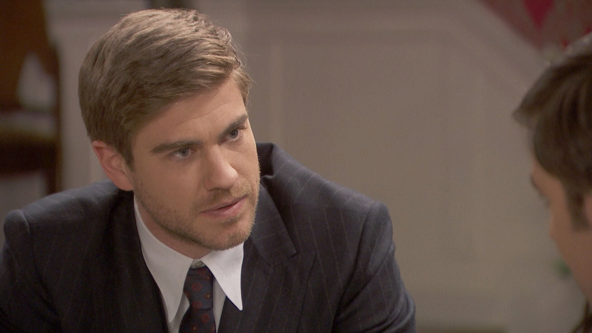 &lsquo;El secreto de Puente Viejo&rsquo;: El brutal enfado de Adolfo para saber toda la verdad