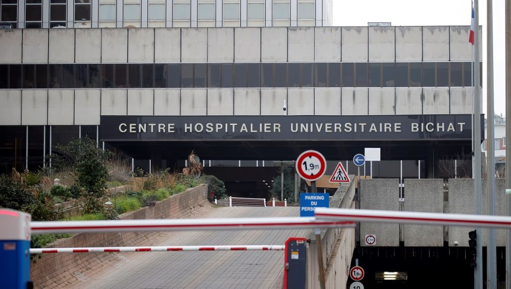 Fachada del hospital francés en el que están ingresados los infectados por el coronavirus de Wuham