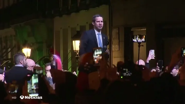 Juan Guaid&oacute; asegura a los venezolanos residentes en Espa&ntilde;a que "pronto estaremos juntos de nuevo"