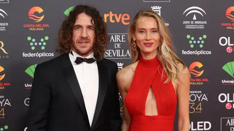 Carles Puyol y Vanesa Lorenzo Alfombra roja Premios Goya 2020