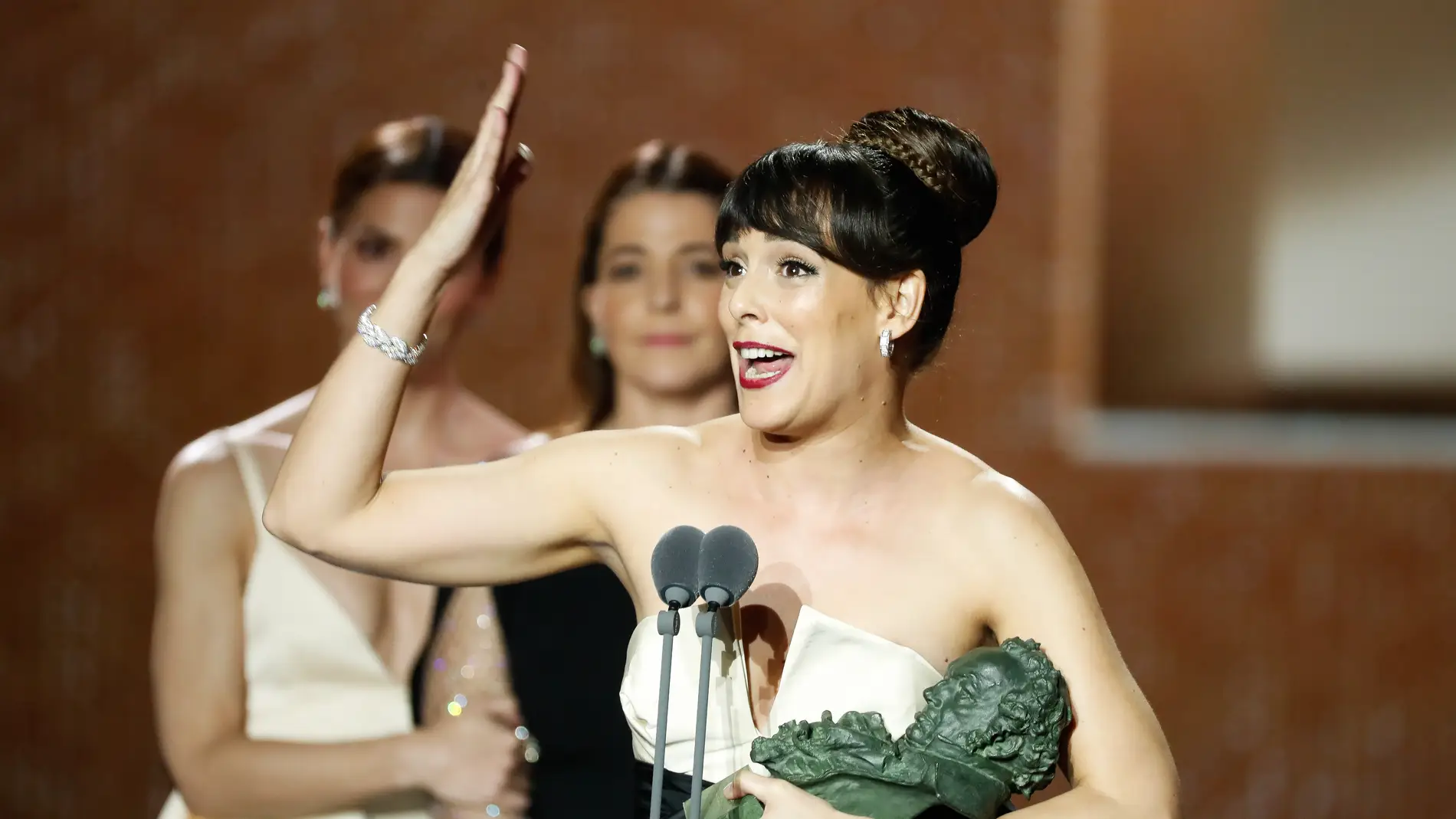Belén Cuesta recibe el Goya a Mejor Actriz por 'La trinchera infinita'