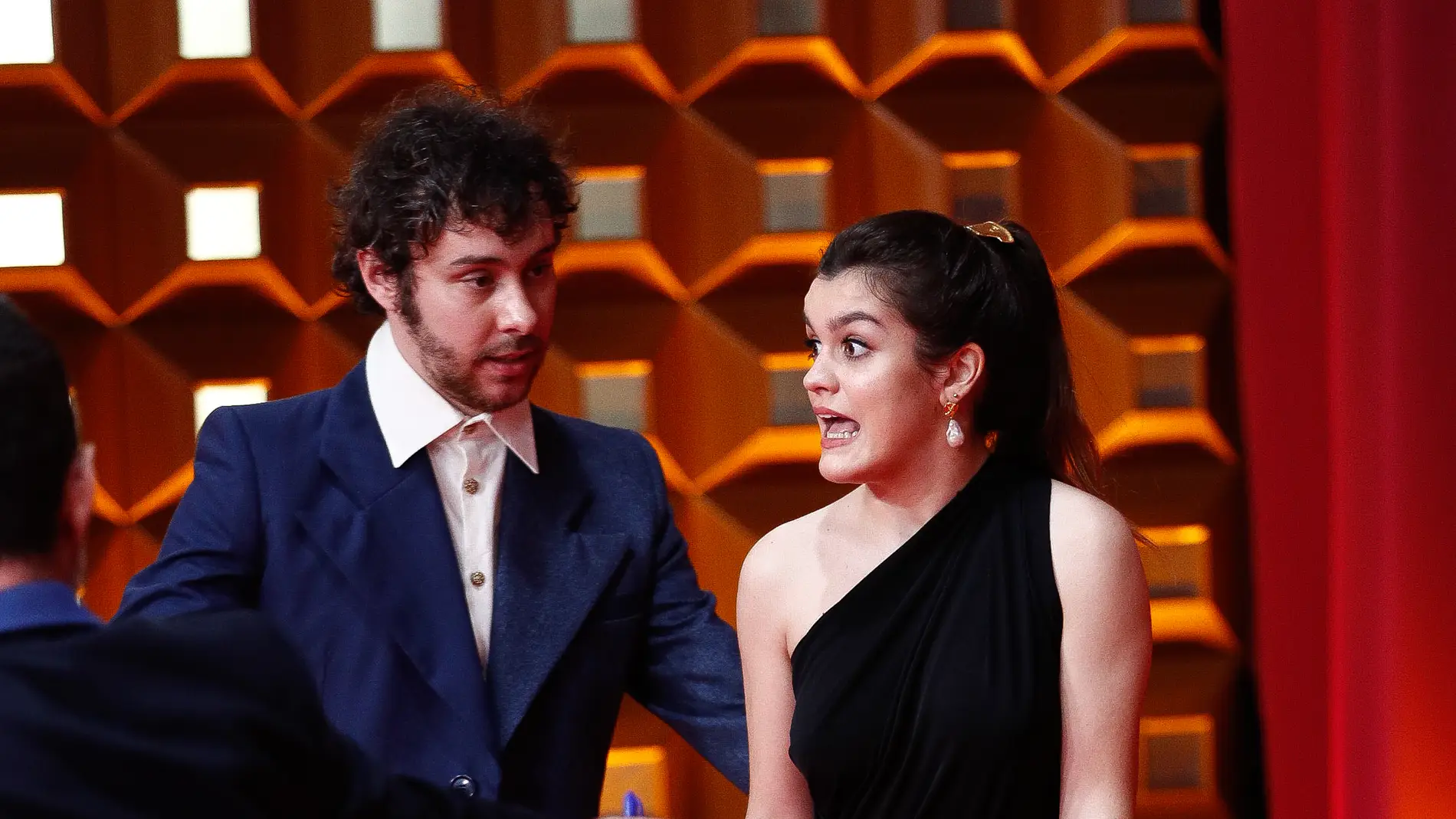 Álex de Lucas y Amaia en la alfombra roja de los Premios Goya 2020 