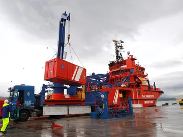 Dispositivo de Salvamento Marítimo para buscar al Rúa Mar Dispositivo de Salvamento Marítimo para buscar al Rúa Mar